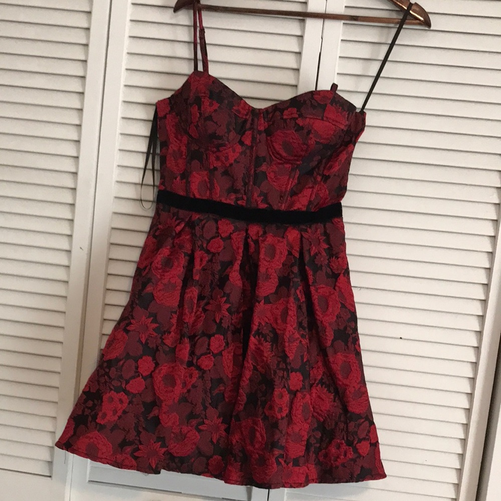 B. Darlin  Red Floral Lace Fit-and-Flare Dress with Black Accents. Size 9/10